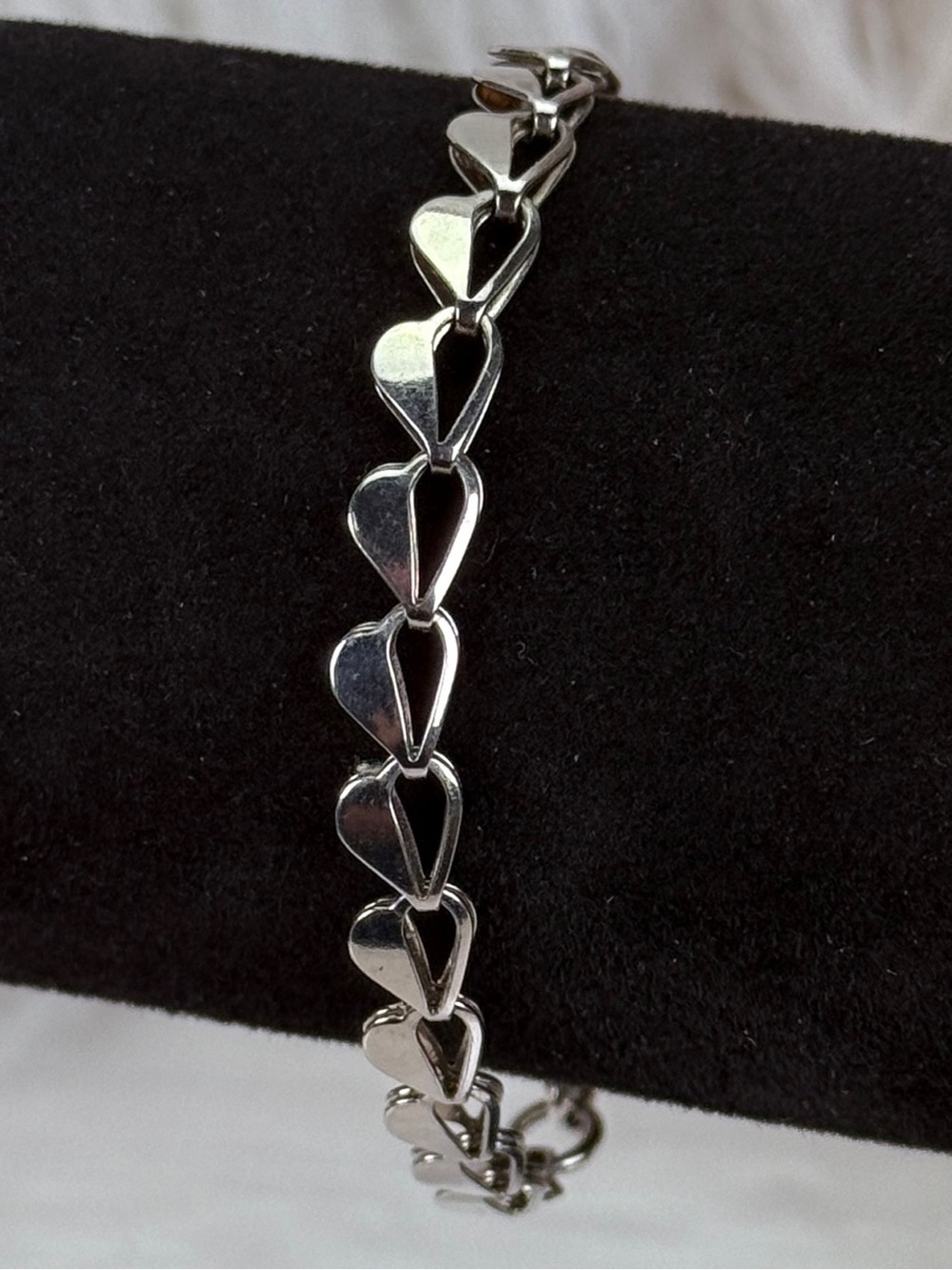 Vintage Silvertone heart chain link bracelet